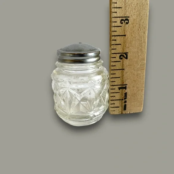 Vintage 3pc Glass Salt, Pepper, Jam or Sugar - Picture 8 of 9